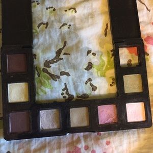 Bareminerals eyeshadow pallet.